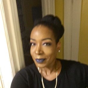 Meet your Posher, Candice j